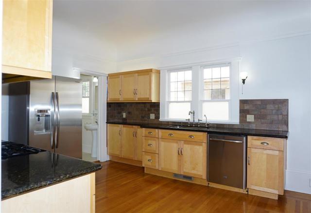 121 E Julian Street, San Jose CA: https://media.crmls.org/mediaz/00c1c2a3-b11a-4740-b5c9-f8602bec21fb.jpg