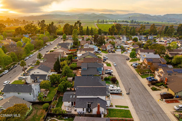 719 Westfield Court, Ventura CA: https://media.crmls.org/mediaz/00c20788-ce66-4b2c-b957-2dae1ac87d82.jpg