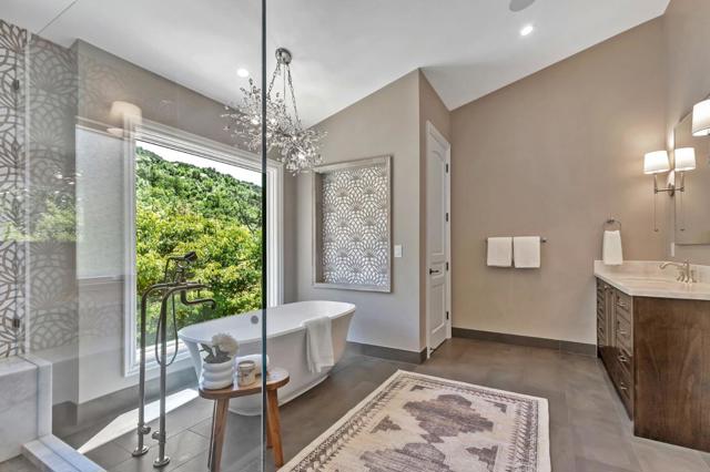 15681 Kennedy Road, Los Gatos CA: https://media.crmls.org/mediaz/00c27fba-fbb6-4722-affc-6dc440048fd9.jpg