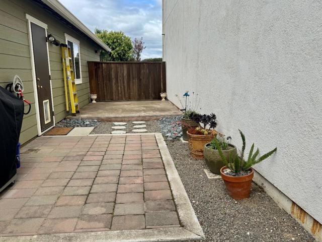 12500 Rogge Village Way, Salinas CA: https://media.crmls.org/mediaz/00c2d85c-e13f-4d80-9eed-dc544602f32f.jpg