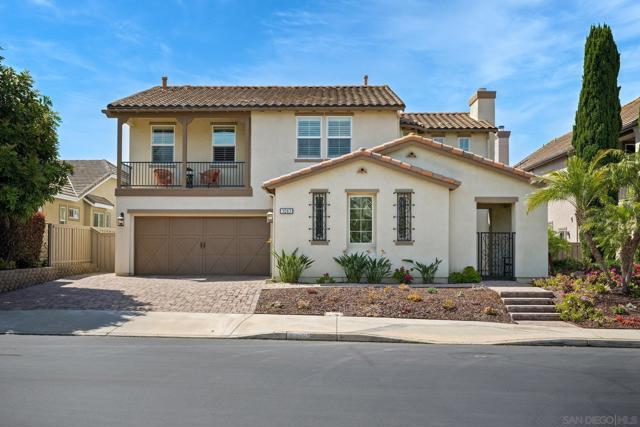 3243 Avenida Aragon, Carlsbad CA: https://media.crmls.org/mediaz/00c35448-2927-4d85-b2fb-030657855aae.jpg