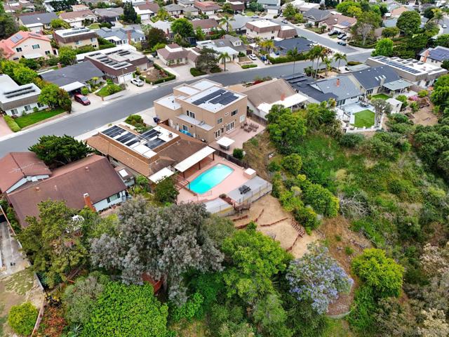 6667 Edmonton Ave, San Diego CA: https://media.crmls.org/mediaz/00c35bd3-02f1-40cb-a92c-c57f1914910c.jpg