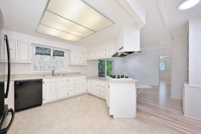 12339 Pepperwood, Auburn CA: https://media.crmls.org/mediaz/00c3edd9-9192-4cf2-8bef-5ed299bdc8f9.jpg