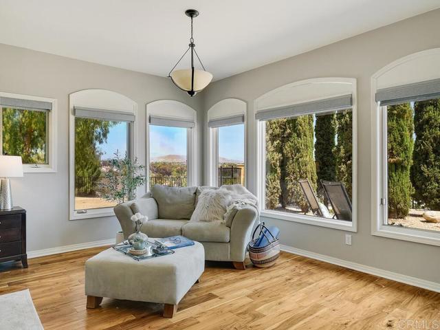 31755 Rancho Vista Road, Temecula CA: https://media.crmls.org/mediaz/00c42c15-1aad-4d1b-ae6d-ebdbb206f12a.jpg
