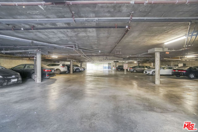 11337 Nebraska Avenue, Los Angeles CA: https://media.crmls.org/mediaz/00c4c8fa-bf58-41b5-94a6-18938a852765.jpg