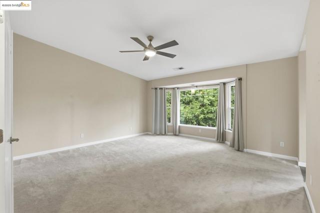 2136 Silver DR, Arnold CA: https://media.crmls.org/mediaz/00c50190-6a50-4147-aaf3-dd66a50f5603.jpg