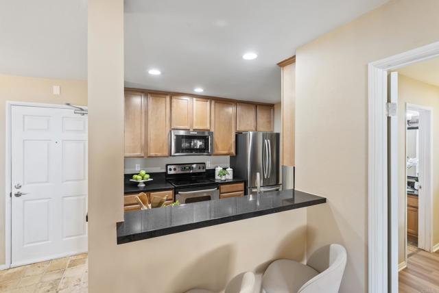 Detail Gallery Image 4 of 32 For 7130 Shoreline Dr #1103,  San Diego,  CA 92122 - 2 Beds | 2 Baths