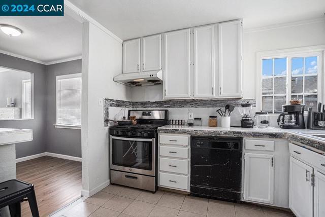 Image 10 of 37 For 637 43rd Street