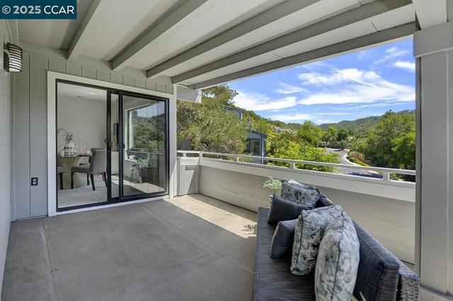 3612 Rossmoor Parkway, Walnut Creek CA: https://media.crmls.org/mediaz/00c73dfb-63b8-4edb-b612-e392fbab6ff6.jpg