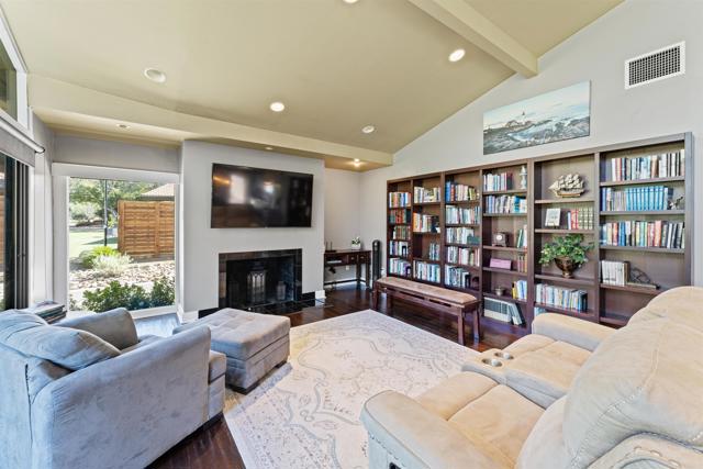 Detail Gallery Image 10 of 43 For 32688 Taspa Ct, Pauma Valley,  CA 92061 - 3 Beds | 3 Baths