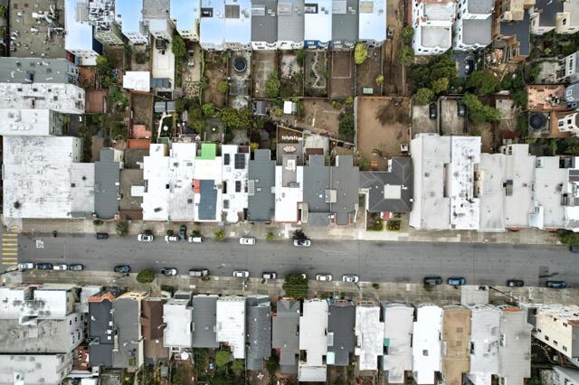 651 41st Avenue, San Francisco CA: https://media.crmls.org/mediaz/00c78dd5-e5b8-45a7-9f36-95eb76a38117.jpg