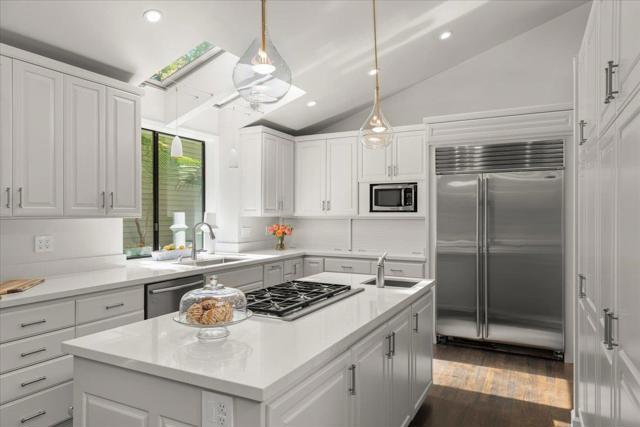 28140 Story Hill Lane, Los Altos Hills CA: https://media.crmls.org/mediaz/00c7db5e-a4cb-4b52-a93e-9da317b92d16.jpg