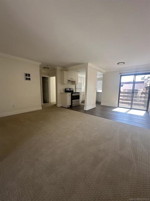 1002 30Th St, San Diego CA: https://media.crmls.org/mediaz/00c89fb6-1387-4bff-9e95-e6b9102ec8f9.jpg