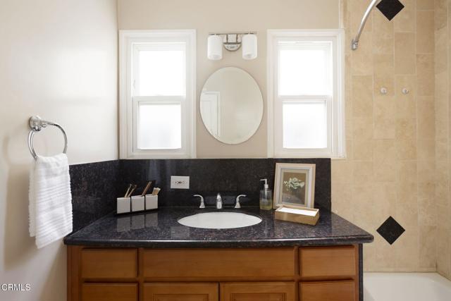 Detail Gallery Image 31 of 41 For 1896 E Mountain St, Pasadena,  CA 91104 - 4 Beds | 2/1 Baths