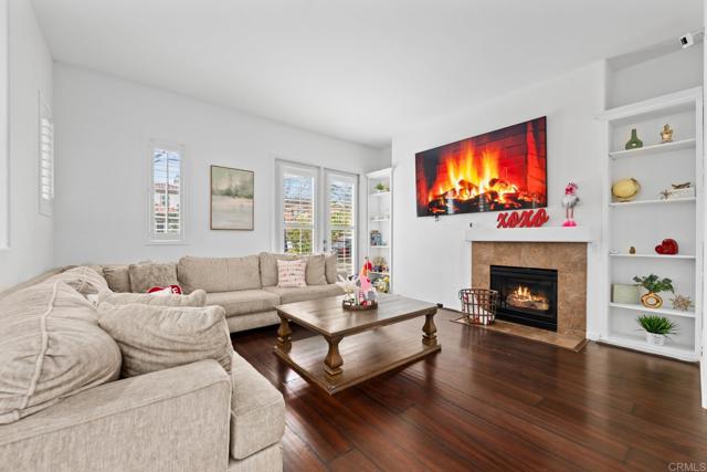 Detail Gallery Image 11 of 41 For 1683 Kincaid Ave, Chula Vista,  CA 91913 - 4 Beds | 4 Baths