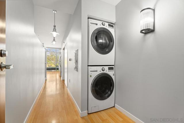 889 DATE ST, San Diego, California 92101, 1 Bedroom Bedrooms, ,1 BathroomBathrooms,Condominium,For Sale,DATE ST,250023009SD