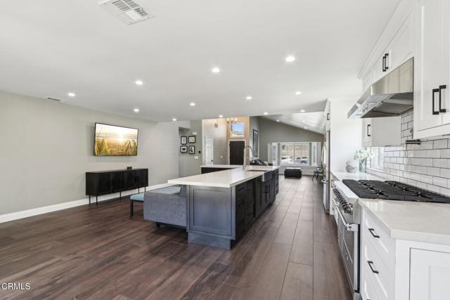 5406 luis Drive, Agoura Hills CA: https://media.crmls.org/mediaz/00ccaa98-cb3d-44af-99f5-e335288239ae.jpg