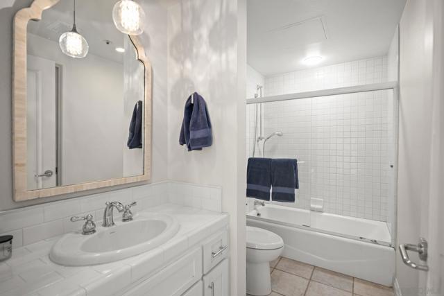 1133 1st St, Coronado CA: https://media.crmls.org/mediaz/00ccb62f-010f-4cbf-8ca7-842fd29a5f65.jpg