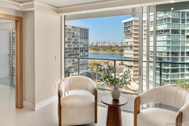 1830 Avenida del Mundo, Coronado CA: https://media.crmls.org/mediaz/00cd5337-5726-42c1-b238-f9e396cc79b3.jpg