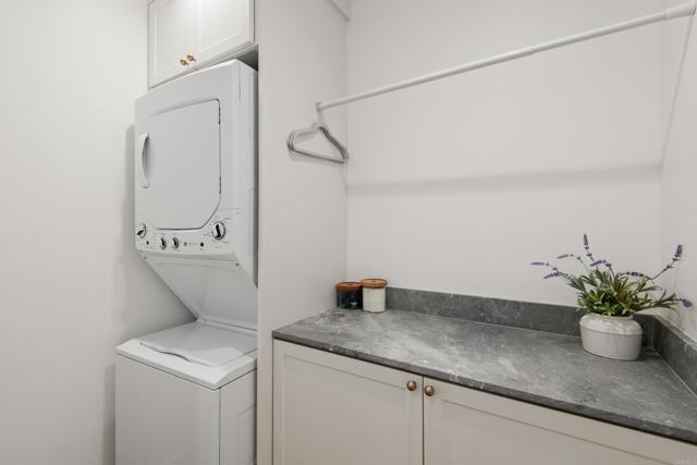 Image 16 of 32 For 937 3rd Street