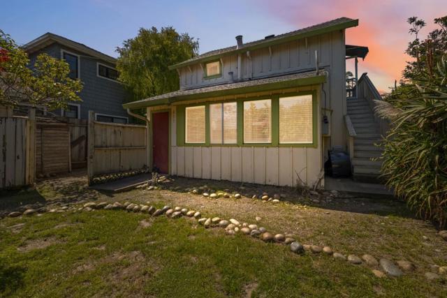 399 13th Avenue, Santa Cruz CA: https://media.crmls.org/mediaz/00ce359b-c26d-4547-a3b6-474c54d77d8f.jpg