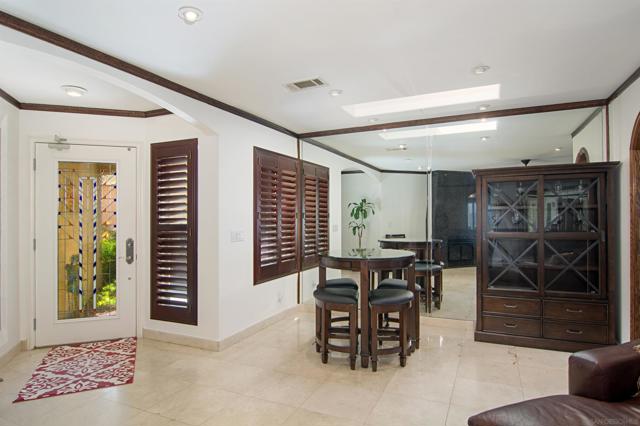 20 S Cays Ct, Coronado CA: https://media.crmls.org/mediaz/00cfb3e6-0680-4ed5-bebf-5e11a86157a9.jpg