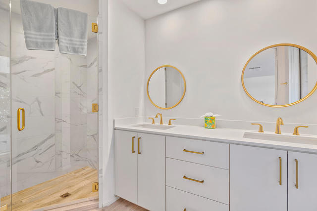 12 Sussex Court, Rancho Mirage CA: https://media.crmls.org/mediaz/00d0c493-60bf-4175-8130-3bd460a93362.jpg