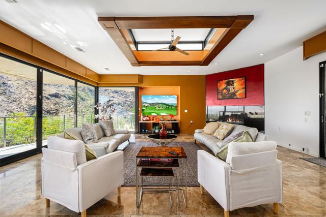 3295 Tiger Tail Lane, Palm Springs CA: https://media.crmls.org/mediaz/00d19ea6-21d9-4e09-9bdd-0892b7928cb5.jpg