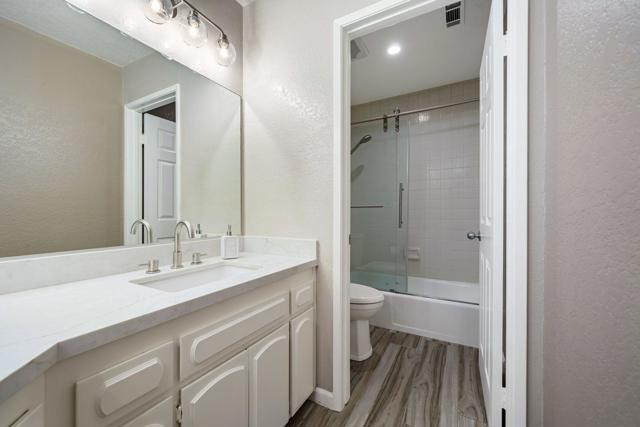 Image 47 of 50 For 46395 Ryway Place 9