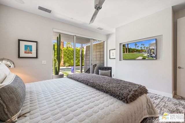 1449 N Via Miraleste, Palm Springs CA: https://media.crmls.org/mediaz/00d1b44f-d95f-490b-b166-836edb8d7373.jpg
