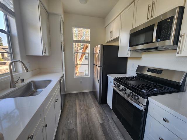 3514 Caminito El Rincon, San Diego CA: https://media.crmls.org/mediaz/00d26ac3-9a71-422b-8a31-18e1b51cce7a.jpg
