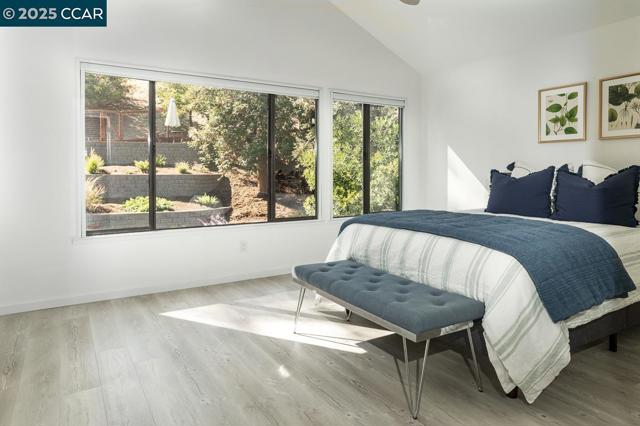 311 Valley High Dr, Pleasant Hill CA: https://media.crmls.org/mediaz/00d2b7db-cc0f-4c10-a508-4de13b444a31.jpg