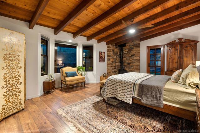 25394 Mesa Grande Rd, Santa Ysabel CA: https://media.crmls.org/mediaz/00d2f5d4-5fa0-4523-9f92-3e8e43375970.jpg