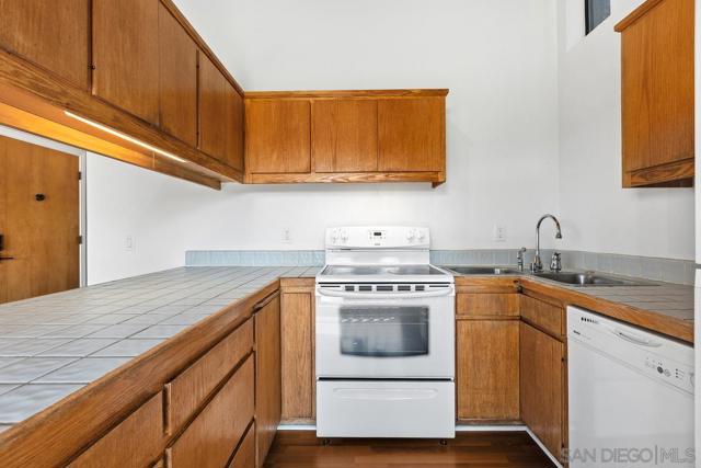 30830 Ranch Creek Rd, Valley Center CA: https://media.crmls.org/mediaz/00d3262e-07b8-419a-baca-f13ba078b631.jpg