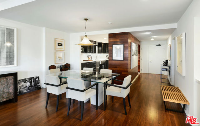 1118 3rd Street, 205 photo 4
