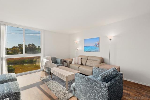 3050 Rue Dorleans, San Diego, California 92110, 1 Bedroom Bedrooms, ,1 BathroomBathrooms,Condominium,For Sale,Rue Dorleans,250029008SD