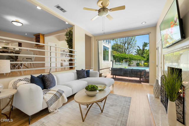Detail Gallery Image 25 of 71 For 4917 Angeles Crest Hwy, La Canada Flintridge,  CA 91011 - 4 Beds | 3 Baths