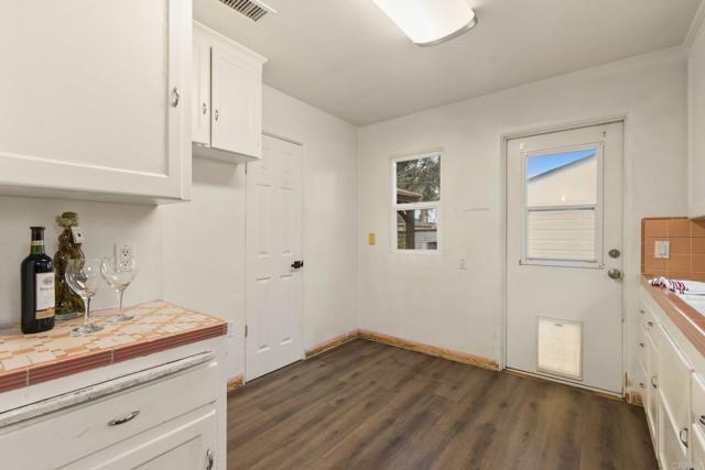 Detail Gallery Image 7 of 20 For 8860 Madison Ave, La Mesa,  CA 91941 - 3 Beds | 1 Baths