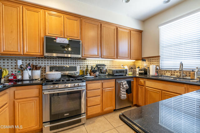 82 Via Katrina, Newbury Park CA: https://media.crmls.org/mediaz/00d6c6c5-ef87-43ae-8ce2-41946e219046.jpg