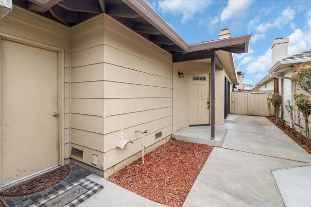 1575 Sepulveda Drive, Salinas CA: https://media.crmls.org/mediaz/00d7c018-441f-460d-bc57-47634e898f9e.jpg