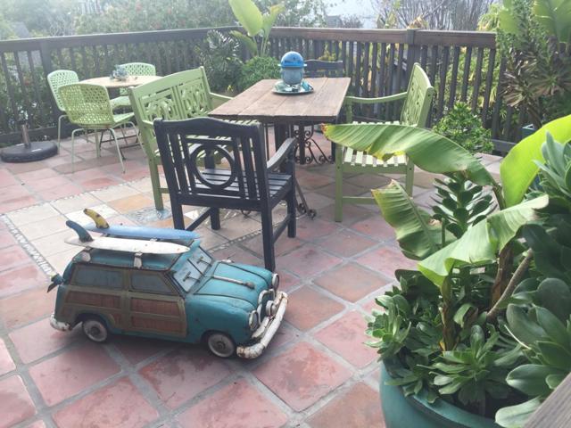 4355 Opal Cliff Drive, Santa Cruz CA: https://media.crmls.org/mediaz/00d84349-7200-40b3-8638-4196f2a76feb.jpg