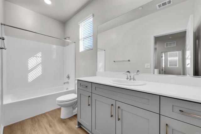 Detail Gallery Image 15 of 38 For 28386 via Solero, Temecula,  CA 92591 - 3 Beds | 2/1 Baths