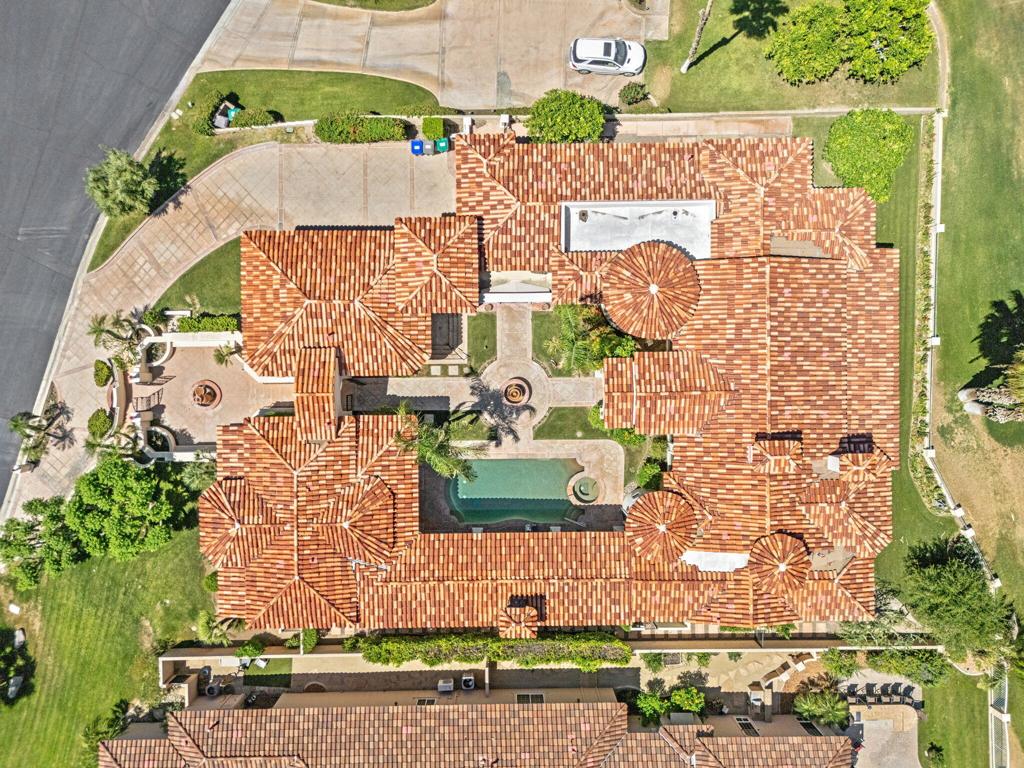 https://media.crmls.org/mediaz/00d9348b-9a92-48b1-b7b2-d5450b2149ff.jpg?preset=X-Large