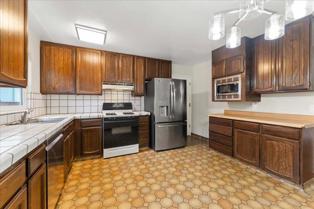 530 Western Drive, Santa Cruz CA: https://media.crmls.org/mediaz/00d9b8b0-c75c-4081-9d23-16b664814f8a.jpg