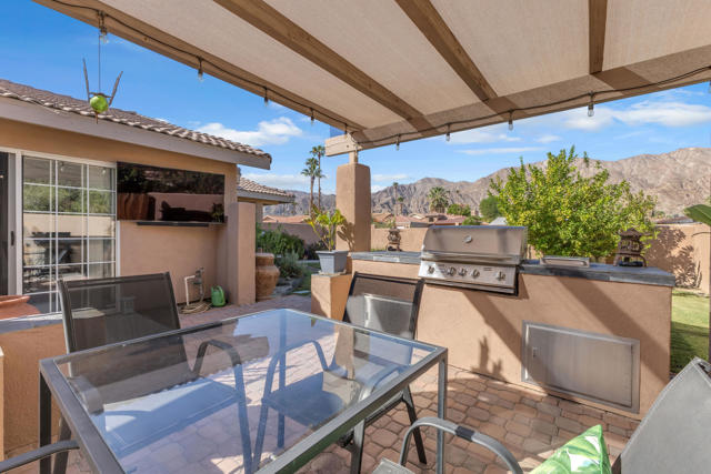 Image 10 of 64 For 52680 Avenida Martinez