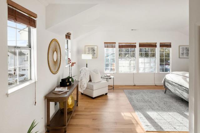 622 Avenue Balboa, El Granada CA: https://media.crmls.org/mediaz/00dbe0e6-3441-4d0f-ae88-fdffa39fea6d.jpg