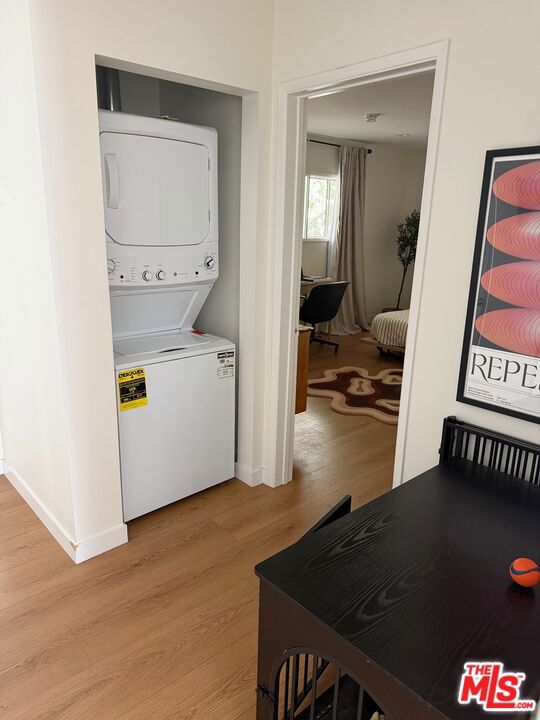 348 South Rexford Drive, 4 photo 9