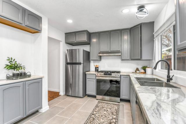 948 Golden Leaf Way, Pittsburg CA: https://media.crmls.org/mediaz/00dc634e-950b-4871-b760-4cb157860f12.jpg