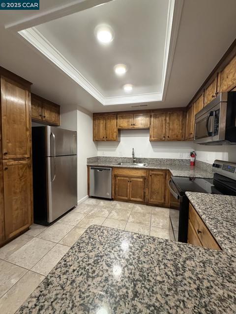 105 Via Cabrera Ln, Martinez CA: https://media.crmls.org/mediaz/00dca327-2f9b-44c7-9acb-211546d4935a.jpg