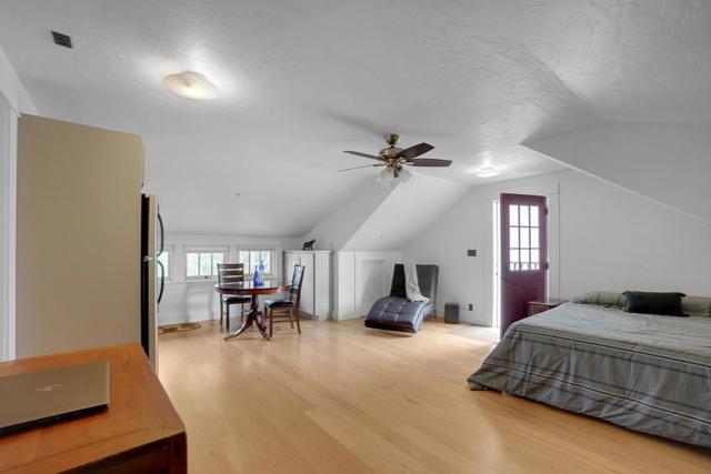 385 Miramar Drive, Half Moon Bay CA: https://media.crmls.org/mediaz/00dcfbf2-aa3f-408b-873d-54546a786332.jpg
